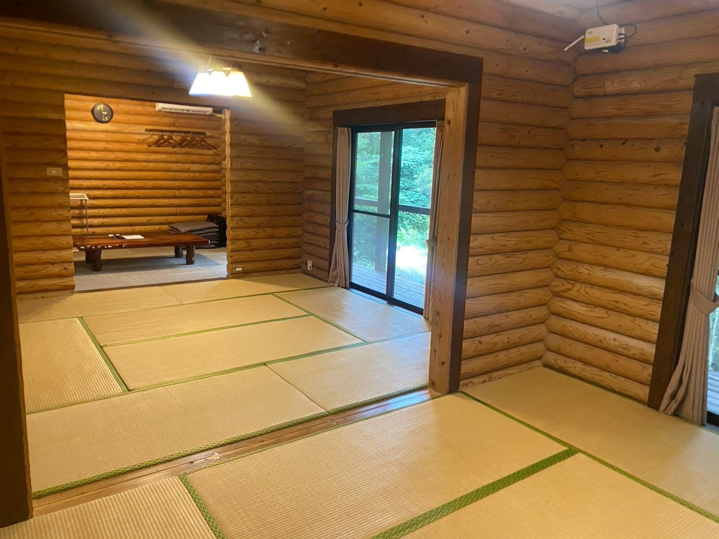 広々とした続き間
